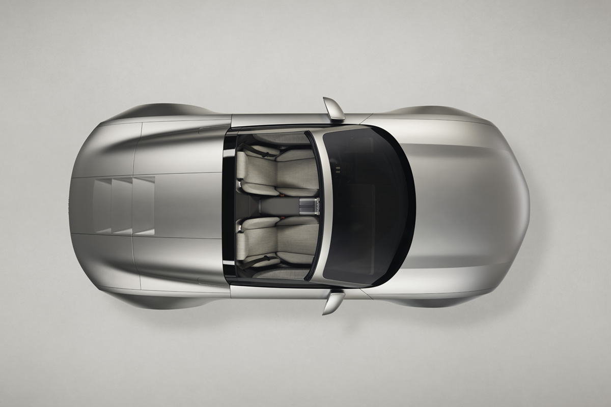 Pogled od blizu na trdo streho Targa novega konceptnega vozila Audi Concept C.